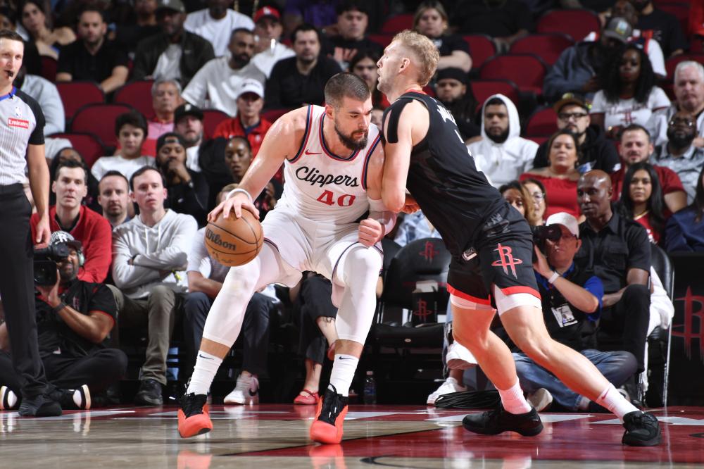 隐藏着一个 隐藏着一个